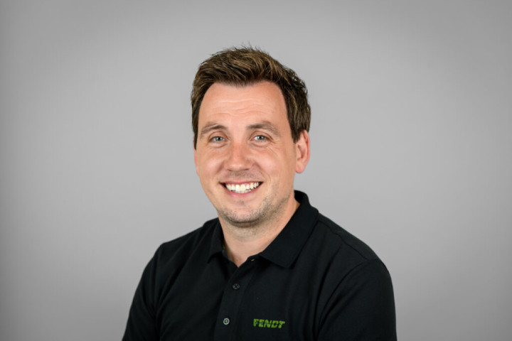 3279b5f8 48f1 4c56 8231 5167c7343403